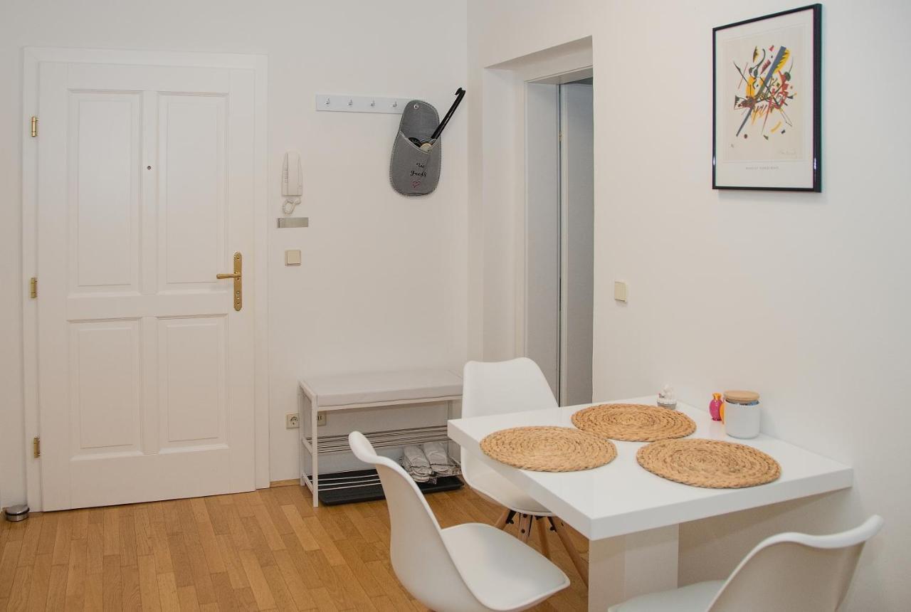 Blue Lotus Apartment Wien Exterior foto